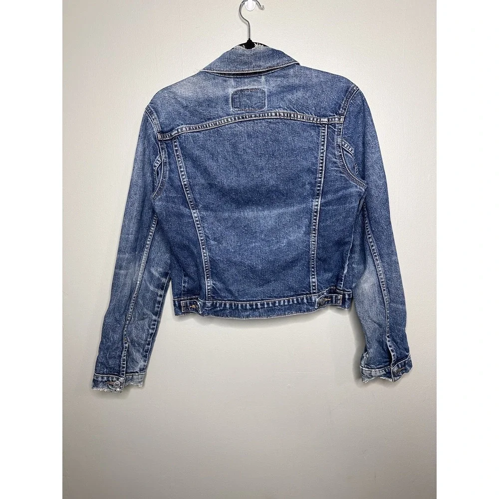 Levi's Jean Jacket Medium Y2K 2002 Trucker Iconic Coat Button Up Womens - Picture 11 of 16